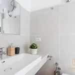 Imperium Garbatella - 2 Bedrooms With Private Bathroom, Terrace, 800mt To Metro Πανσιόν 4*