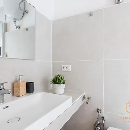 Imperium Garbatella - 2 Bedrooms With Private Bathroom, Terrace, 800mt To Metro Penzion 4*