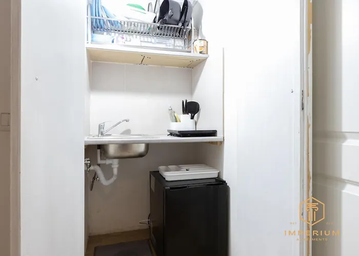 Πανσιόν Imperium Garbatella - 2 Bedrooms With Private Bathroom, Terrace, 800mt To Metro Ρώμη